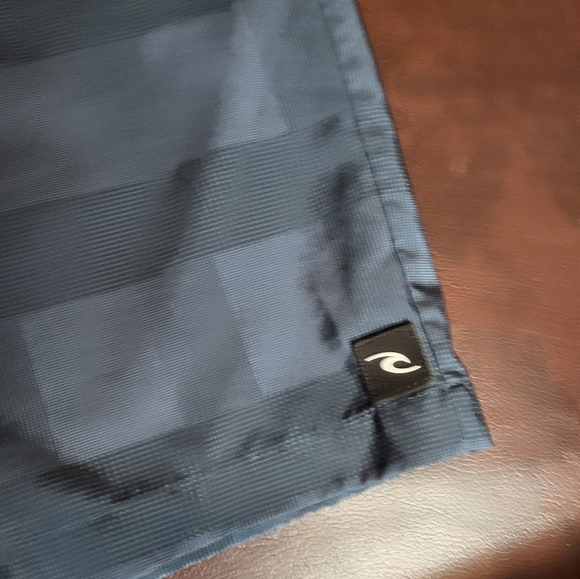 Rip curl hybrid shorts - Picture 3 of 8